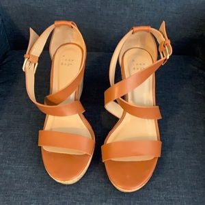 Brown wedges size 8